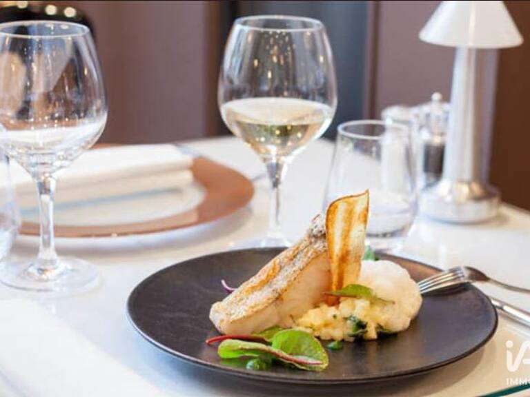 Vente Restaurant 76 m&sup2; — photo 1