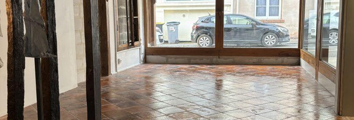 Commerce  255 m² à vendre à Forges-les-Eaux (76440)