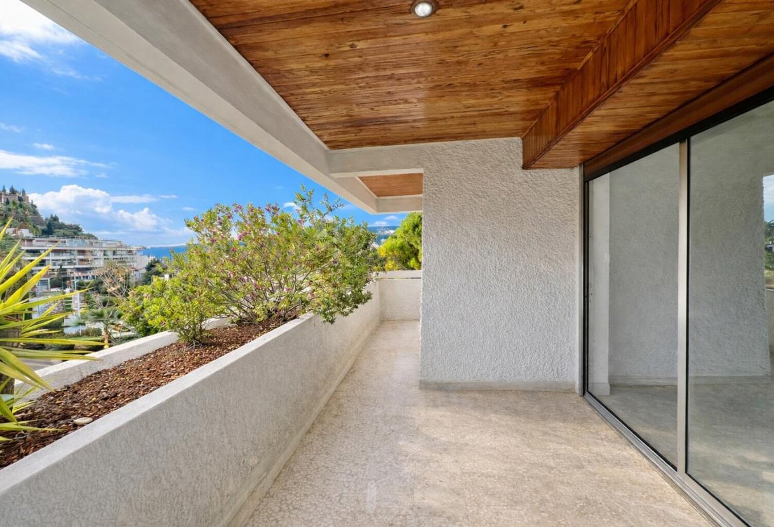 APT T2 — photo 1