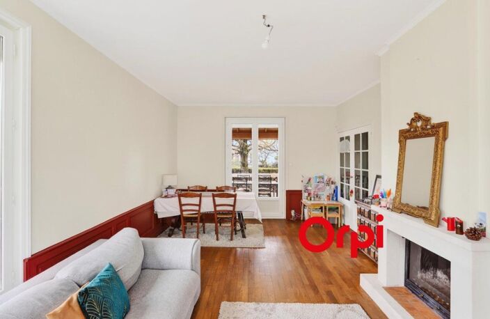 Maison familiale pleine de charme dans la quartier prisé des Combattants — photo 2