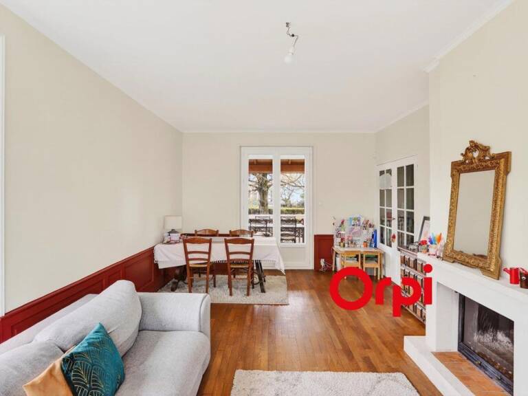 Maison familiale pleine de charme dans la quartier prisé des Combattants — photo 1