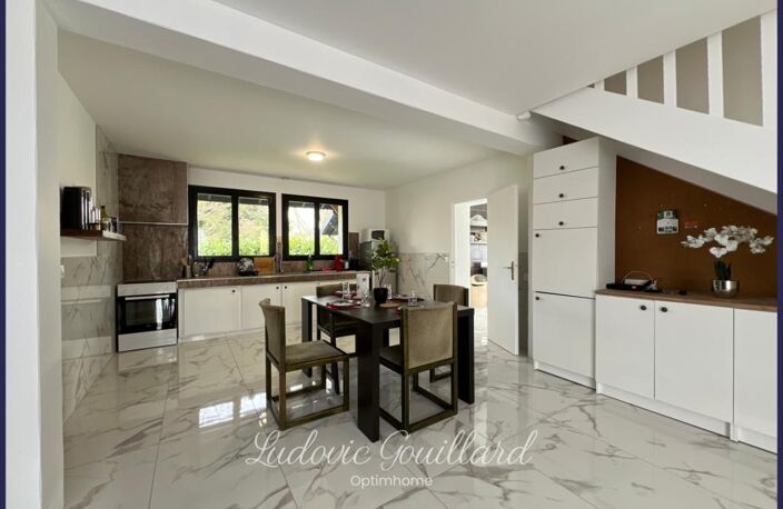 BAISSE DE PRIX. Maison climatisée 8 pièces, 6 chambres à 10/15 minutes de Châtellerault — photo 2