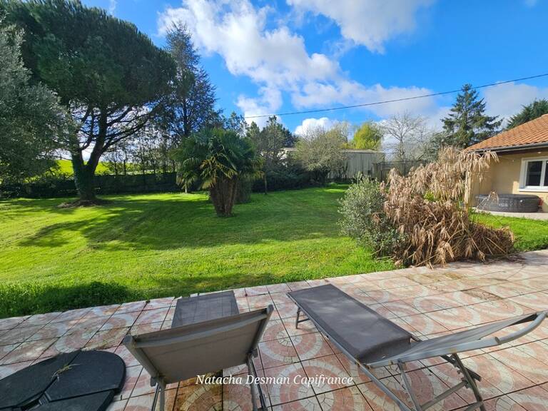 Maison familiale 239 m² au cœur de la nature – 7 pièces – Fort potentiel -  SAINTE COLOMBE (17) — photo 1