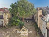 En CHARENTE MARITIME, A SAINT JEAN D'ANGELY (17), Maison de caractère à vendre 12 pièces  avec jardin, proche commerces — photo 4