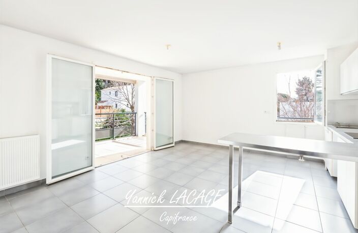 T3 avec terrasse  – Résidence récente et sécurisée – Marseille 11 — photo 4