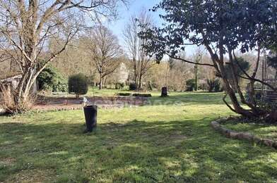 Maison 8 pièces 381600 €