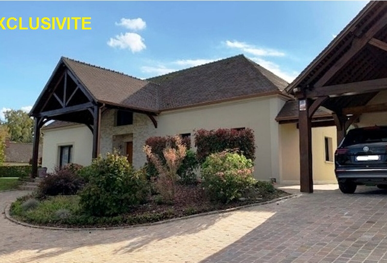 Demeure de prestige de 349m2 avec piscine et grand jardin — photo 1