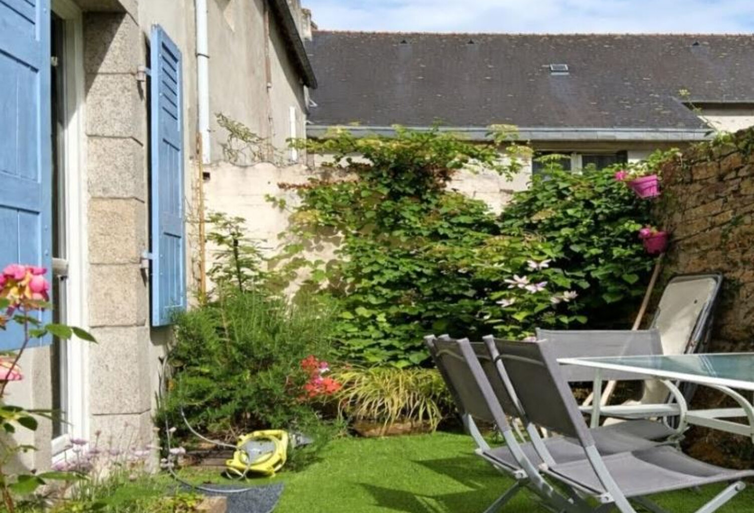 Appartement 2 chambres à Pont-Aven en rez-de-chaussée avec une cour privative de 12 m² — photo 1