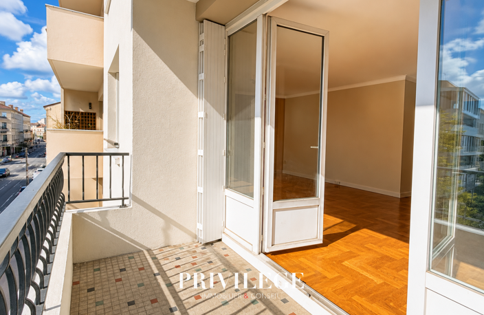 Appartement de 100 m2 avec terrasse — photo 3