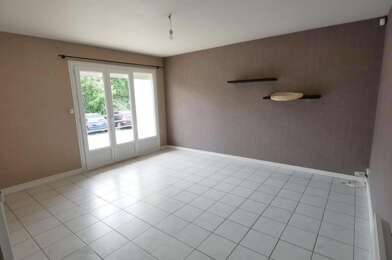 Appartement 3 pièces 735 €