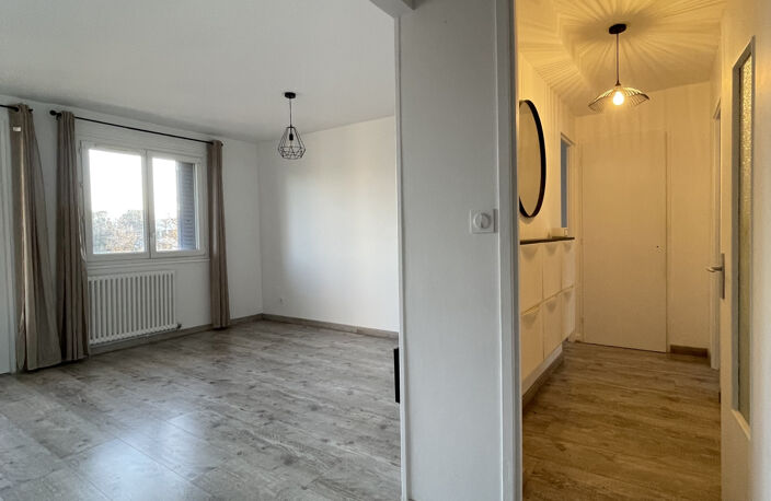 T3 EN DERNIER ETAGE — photo 2
