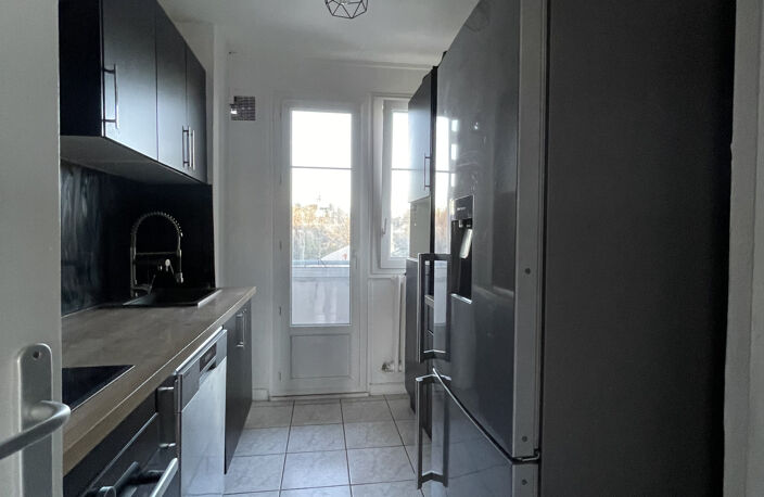 T3 EN DERNIER ETAGE — photo 4