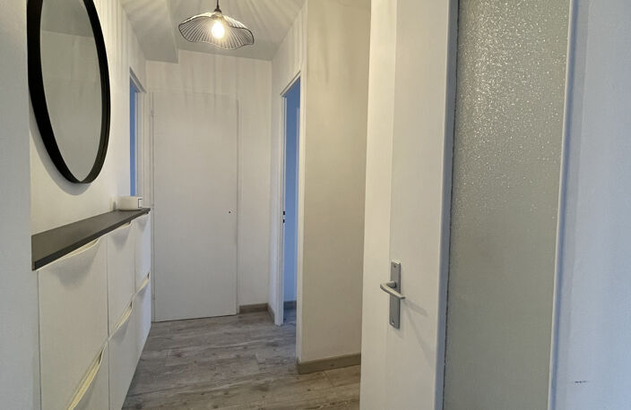 T3 EN DERNIER ETAGE — photo 5