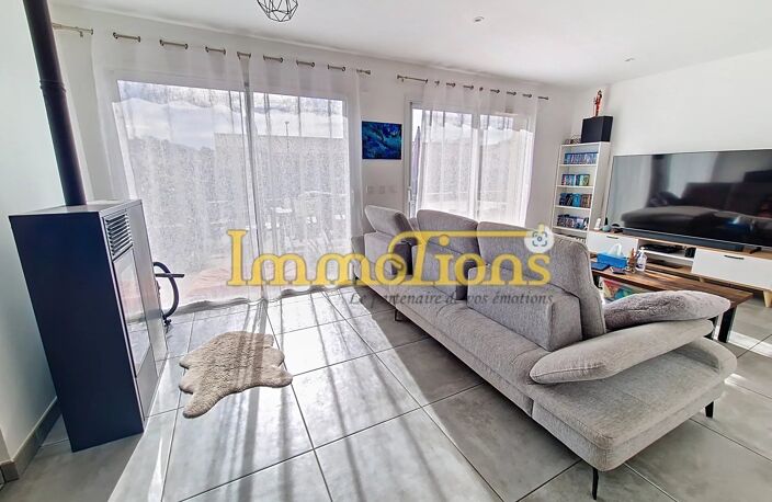 Villa plain pied T5 de 2021 avec piscine — photo 3