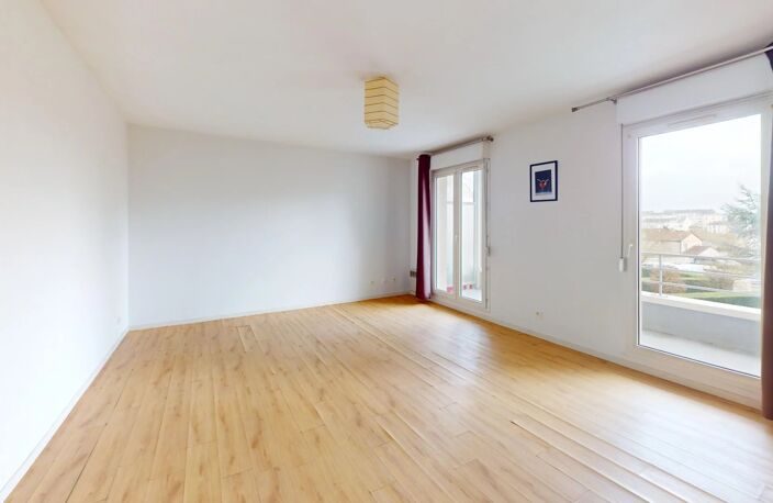 VENTE - APPARTEMENT T3 - BOX DOUBLE - GARE DE CHARTRES — photo 2