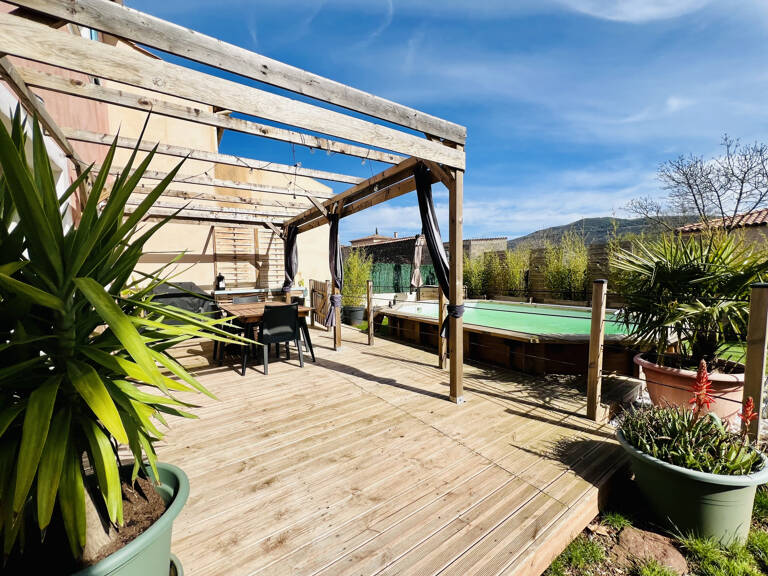 Vente villa T4 de 90m2 avec piscine sur un terrain de 206m2 — photo 1