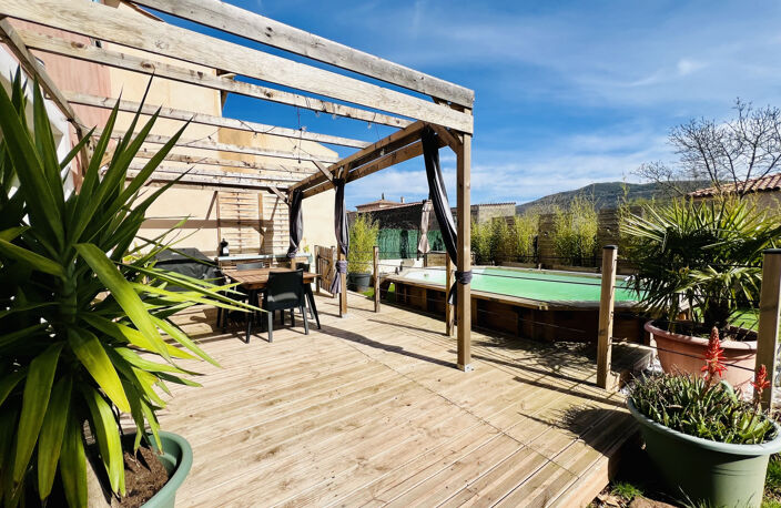 Vente villa T4 de 90m2 avec piscine sur un terrain de 206m2 — photo 2