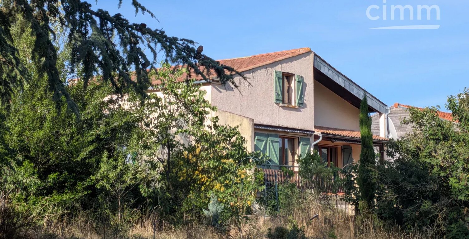 Maison familiale avec terrasse et vue sur les montagnes — photo 1