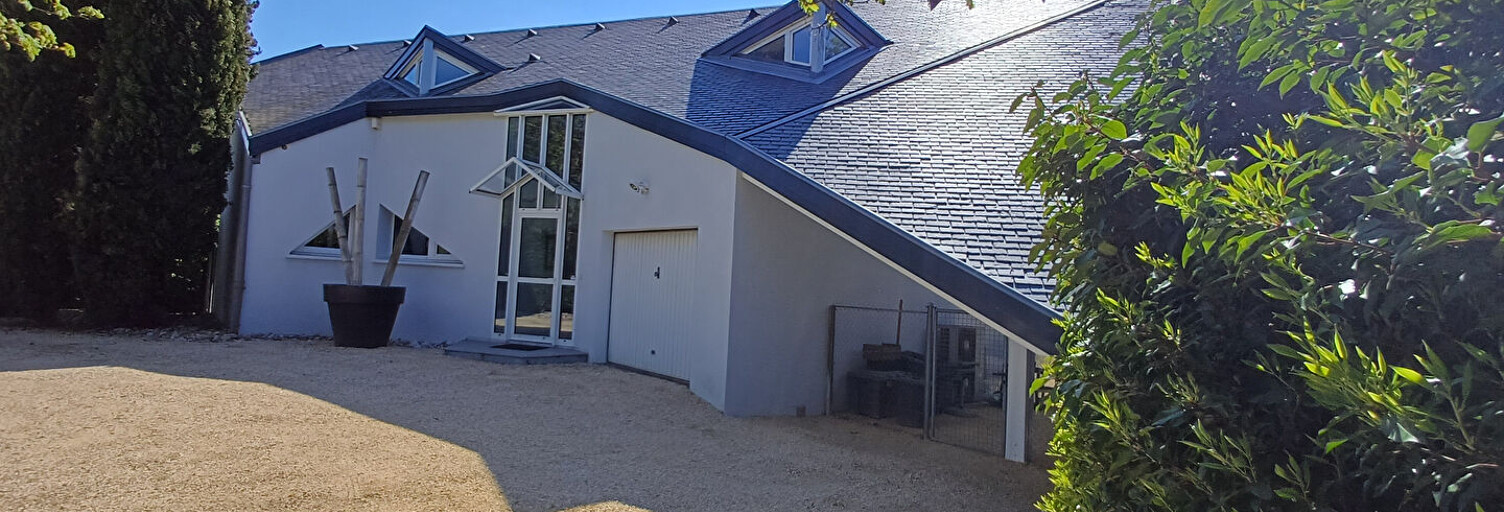 Maison 6 Pièces 157 m² à vendre à Saint-Jeoire-Prieuré (73190)