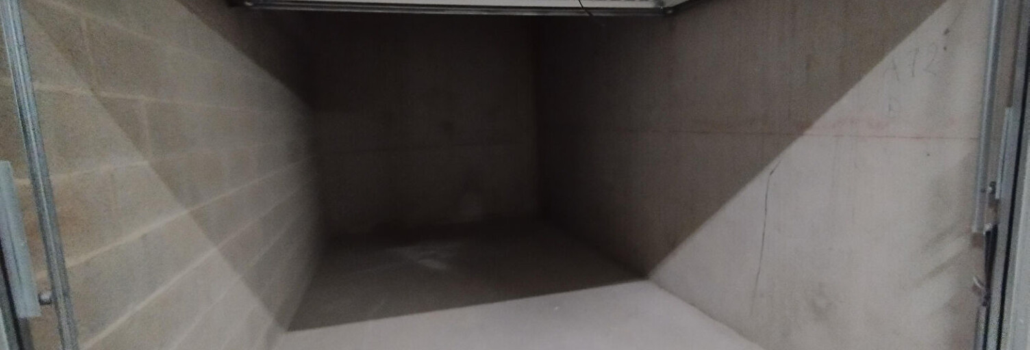 Garage  13 m² à louer à Marseille 6 (13006)