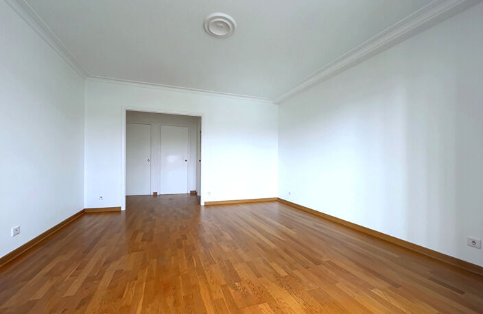 AJACCIO ? LORETTO | T4 TRAVERSANT DE 91 M² AVEC VUE  SUR LE GOLFE — photo 4