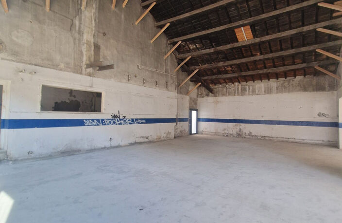Local commercial d'environ 135 m² — photo 4