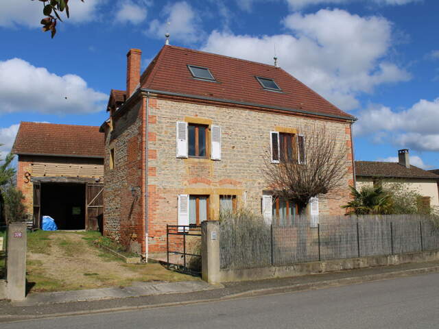 Maison 4 pièces 109 m² à Artaix — photo du bien