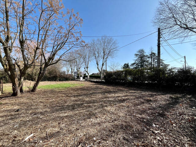 Vaugneray limite Grézieu-La-Varenne, Route de Bordeaux - Ter — photo du bien