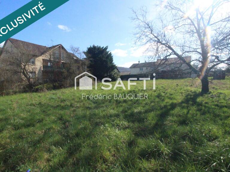 Terrain constructible à Devecey d'environ 1400 M² libre constructeur — photo 1