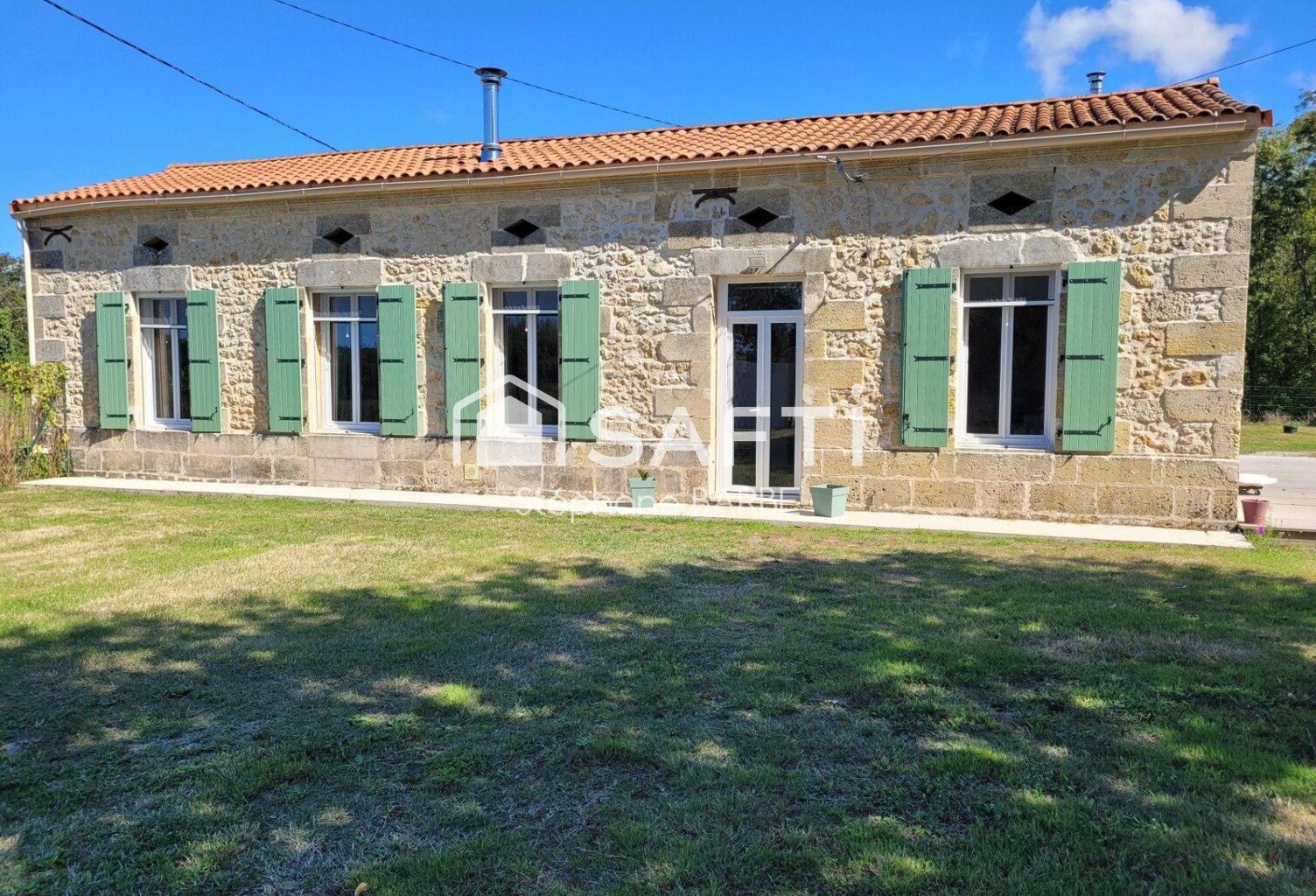 Maison en pierre de 120 m2 entièrement rénovée avec piscine — photo 1