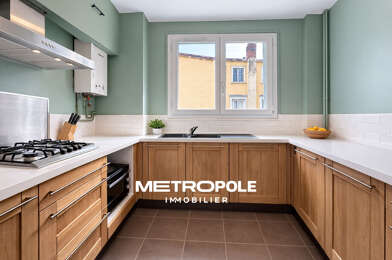 Appartement 3 pièces 699 €