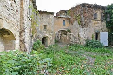 Maison 30 pièces 635000 €