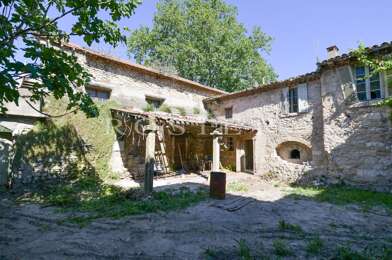 Maison 30 pièces 400000 €