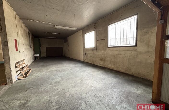 LOCAL DE STOCKAGE 1.380 M2 A LOUER — photo 5