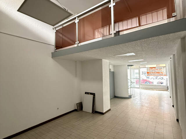 Cluses, la sardagne résidence Le Verney Local commercial — photo du bien