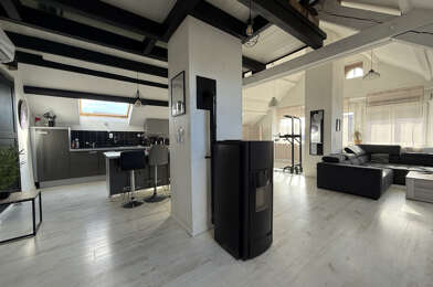 Appartement 4 pièces 210000 €