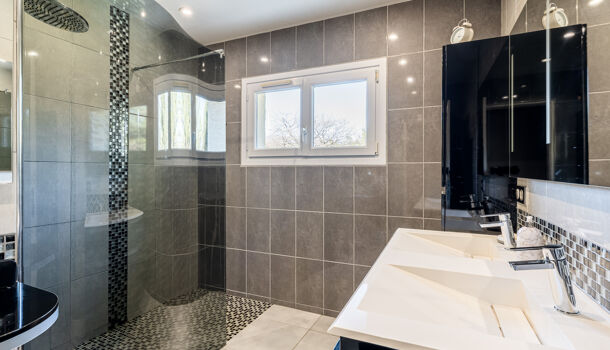 Villa / Maison 6 pièces  à vendre Aubagne 13400