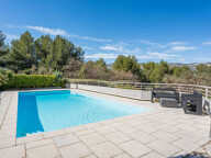 13400 AUBAGNE - Villa type 6 avec vue piscine cadre campagne — photo 2