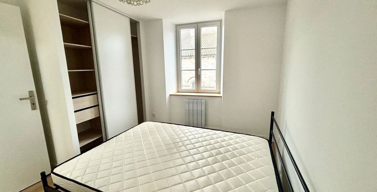 Appartement T2 meublé, centre de pélussin — photo 1