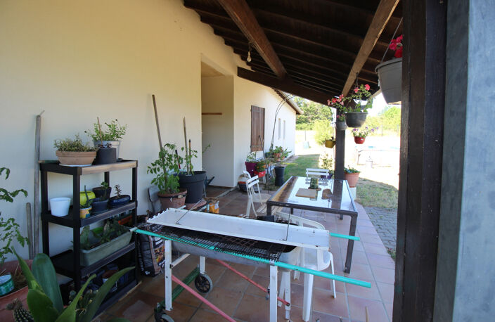 Grande maison familiale proposant 2 logements. — photo 2