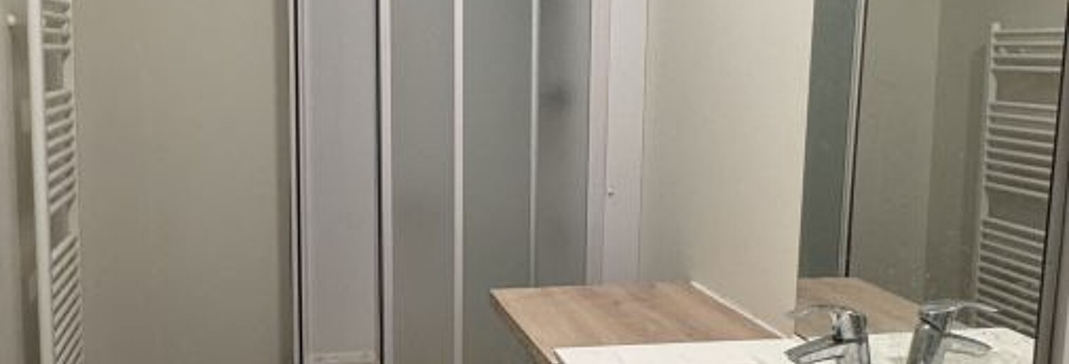 Immeuble  480 m² à vendre à Thiers (63300)