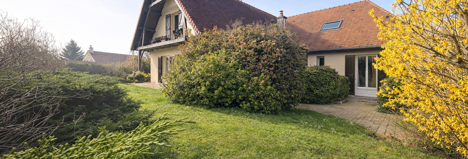 Maison 9 Pièces 300 m² à vendre à Bressey-sur-Tille (21560)