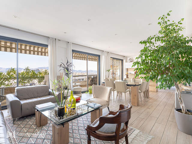 Appartement  T3/4 Marseille 8ème — photo du bien