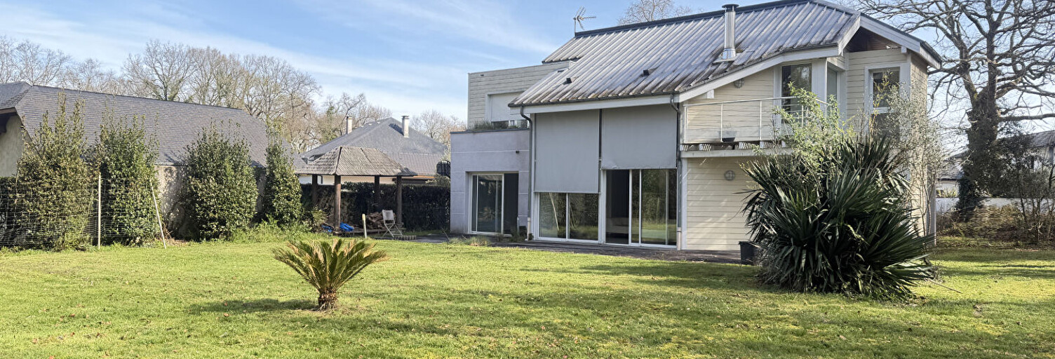 Maison 6 Pièces 187 m² à vendre à Lons (64140)