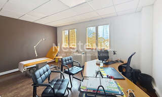 Bureau 4 Pièces 100 m² à vendre à Bron (69500)
