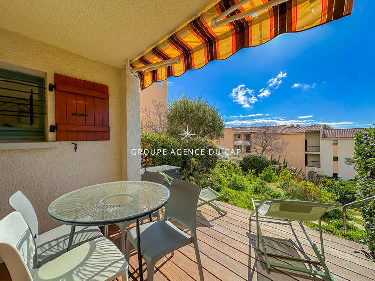 A VENDRE APPARTEMENT REZ DE JARDIN 3 PIECES A PIED DES PLAGES, AUX ISSAMBRES — photo 1