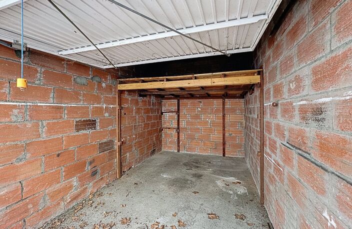 Garage — photo 4