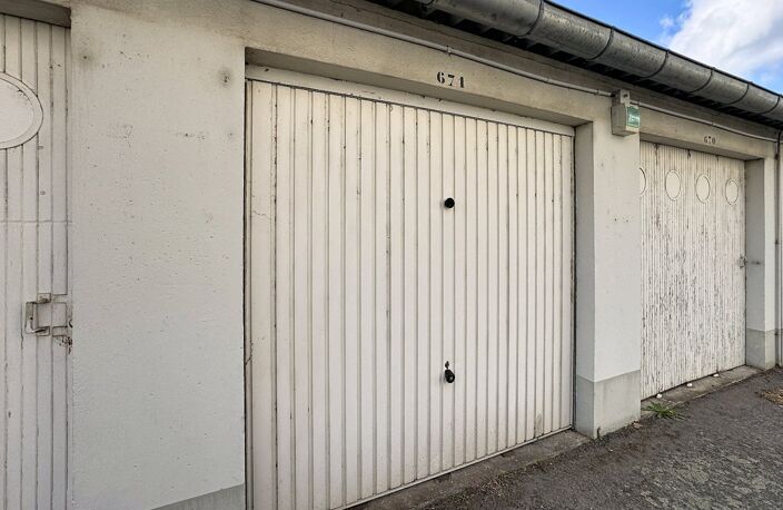 Garage — photo 5