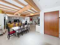 Immeuble d'habitation avec un commerce à Bourg centre — photo 4