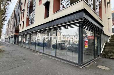 Commerce  325000 €